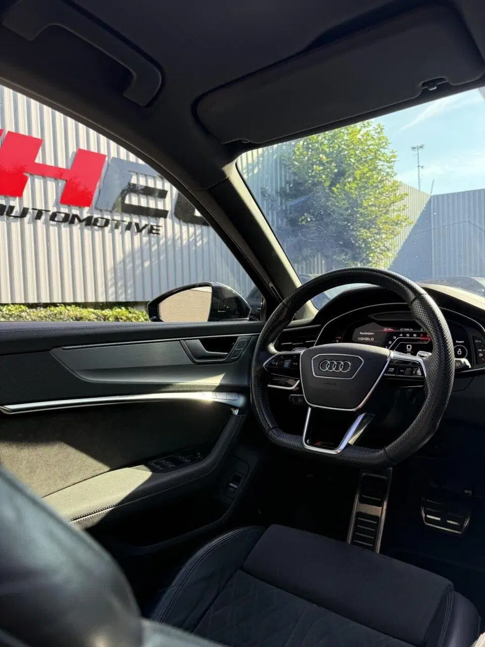 Audi A6 RS 6 TFSI Quattro uit 2020, foto 14