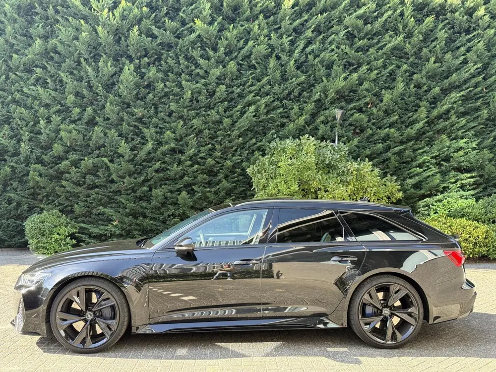 Audi A6 RS 6 TFSI Quattro uit 2020, foto 9