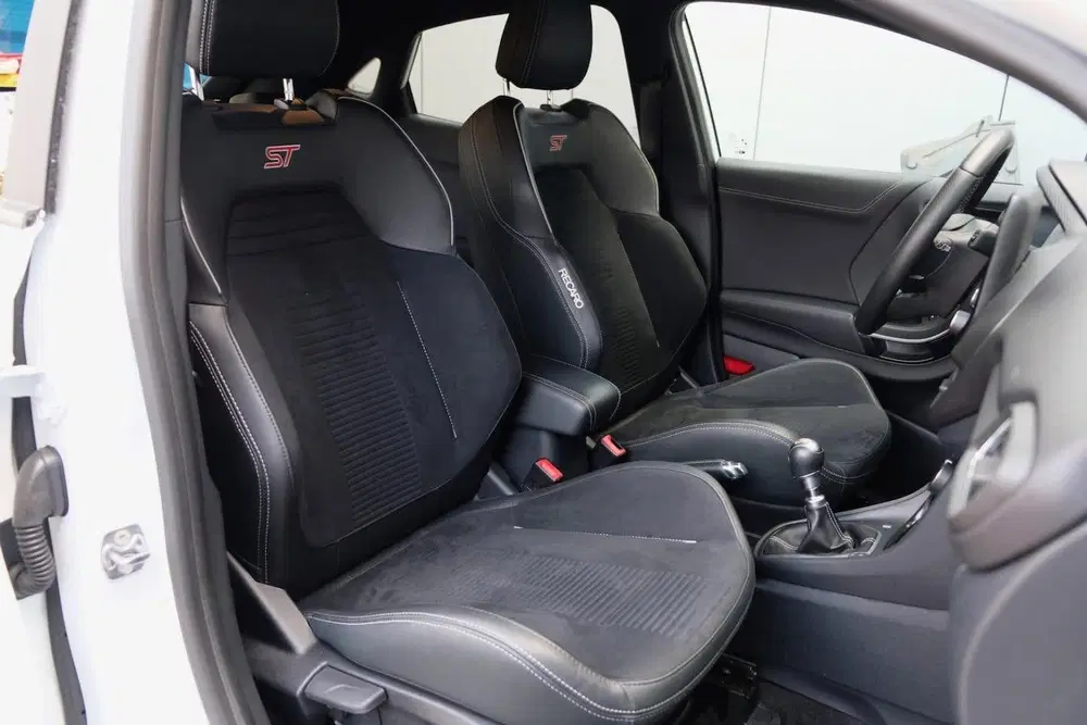 Ford Puma 1.5 EcoBoost ST-X *200pk* NIEUWSTAAT 27.45 uit 2022, foto 5