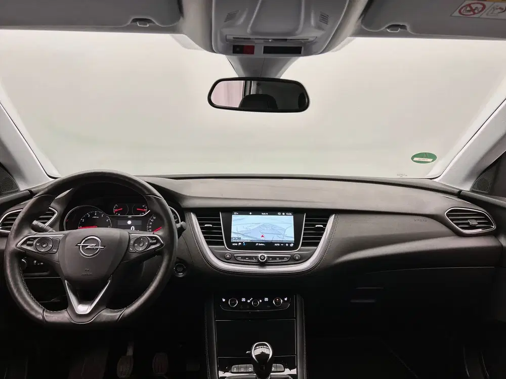 Opel Grandland 1.2 Turbo Business Executive uit 2020, foto 2