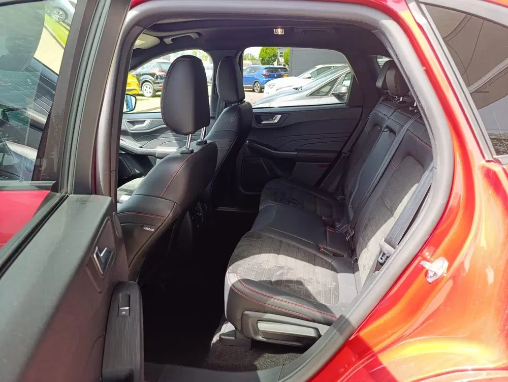 Ford Kuga 2.5 PHEV ST-Line X uit 2023, foto 5