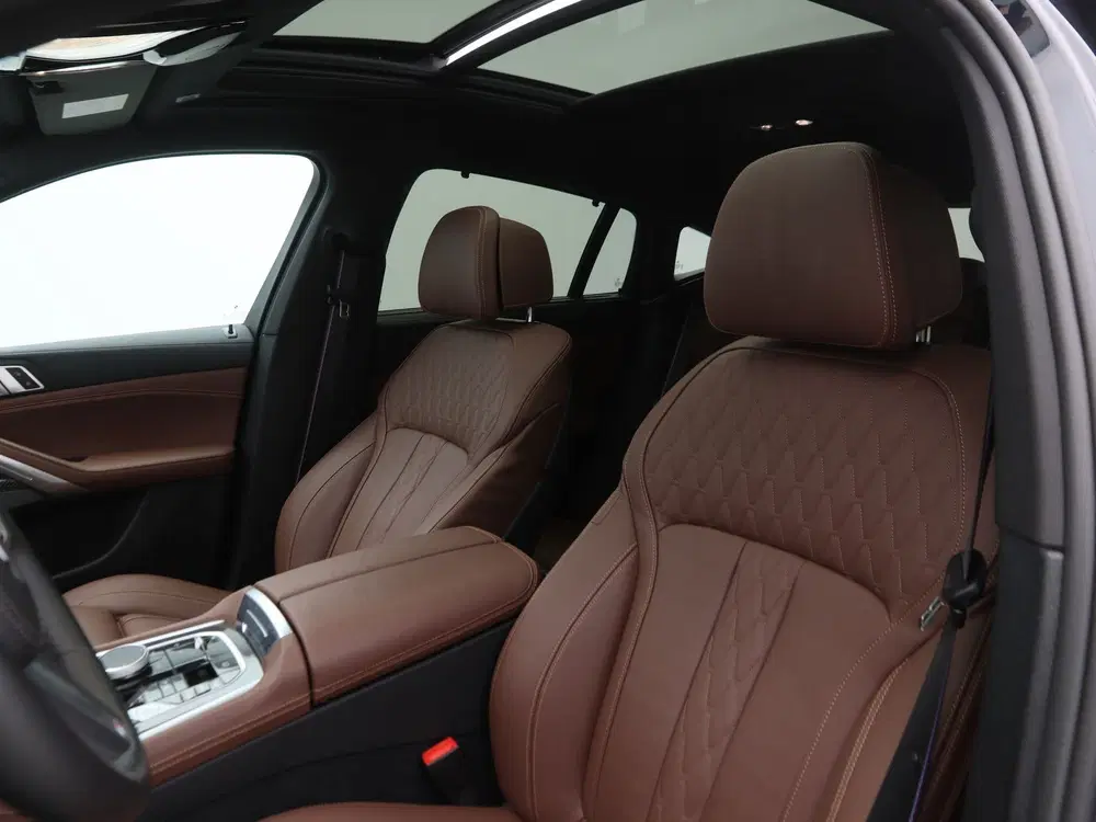 BMW X6 xDrive40i M-Sport Pro uit 2025, foto 5