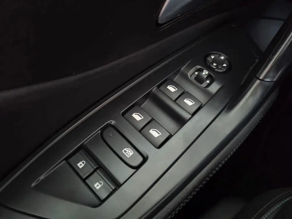 Peugeot 308 1.2 PureTech Allure uit 2023, foto 10