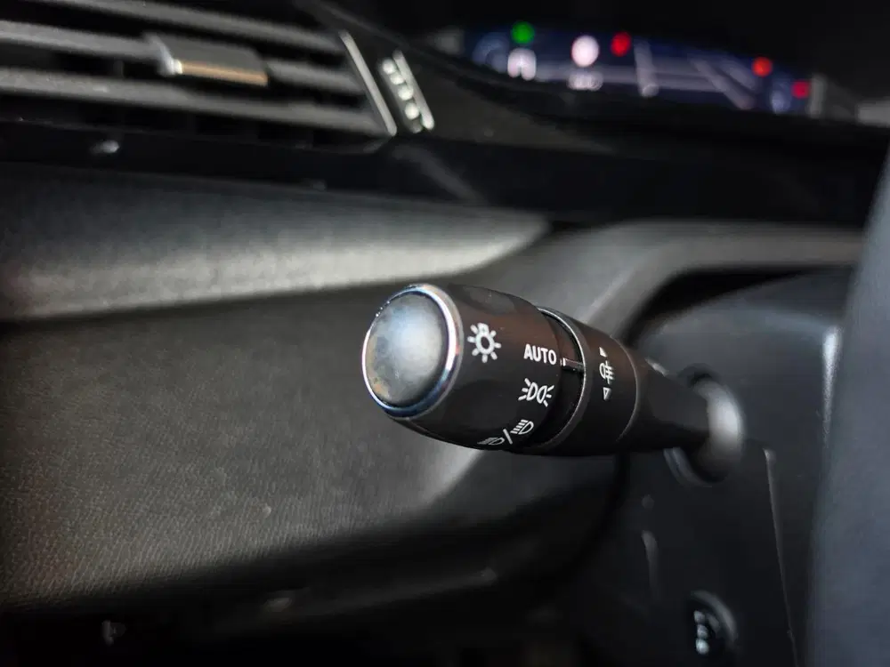 Peugeot 308 1.2 PureTech Allure uit 2023, foto 13