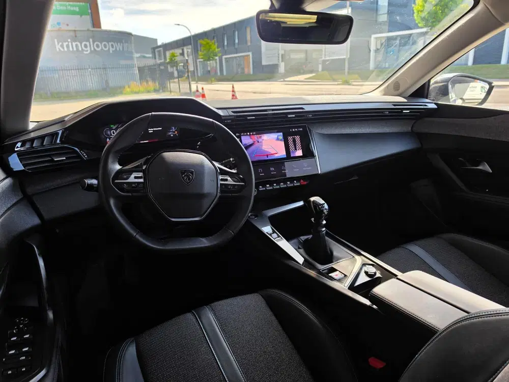 Peugeot 308 1.2 PureTech Allure uit 2023, foto 4