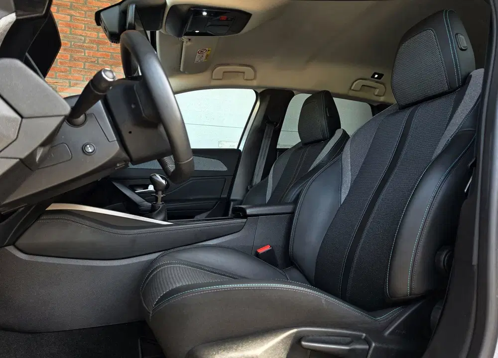 Peugeot 308 1.2 PureTech Allure uit 2023, foto 5