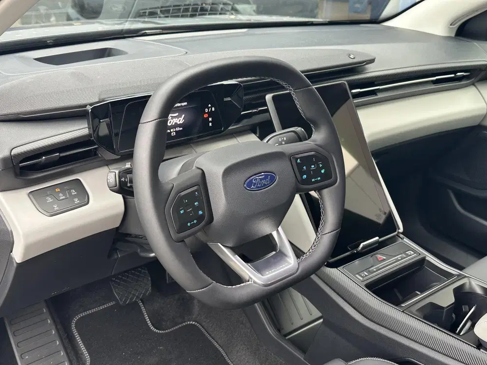 Ford Explorer Premium Extended Range RWD 77 kWh €3 uit 2026, foto 11
