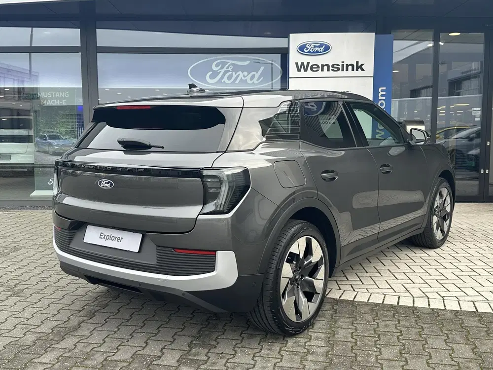 Ford Explorer Premium Extended Range RWD 77 kWh €3 uit 2026, foto 5