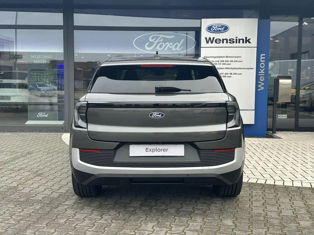 Ford Explorer Premium Extended Range RWD 77 kWh €3 uit 2026, foto 6