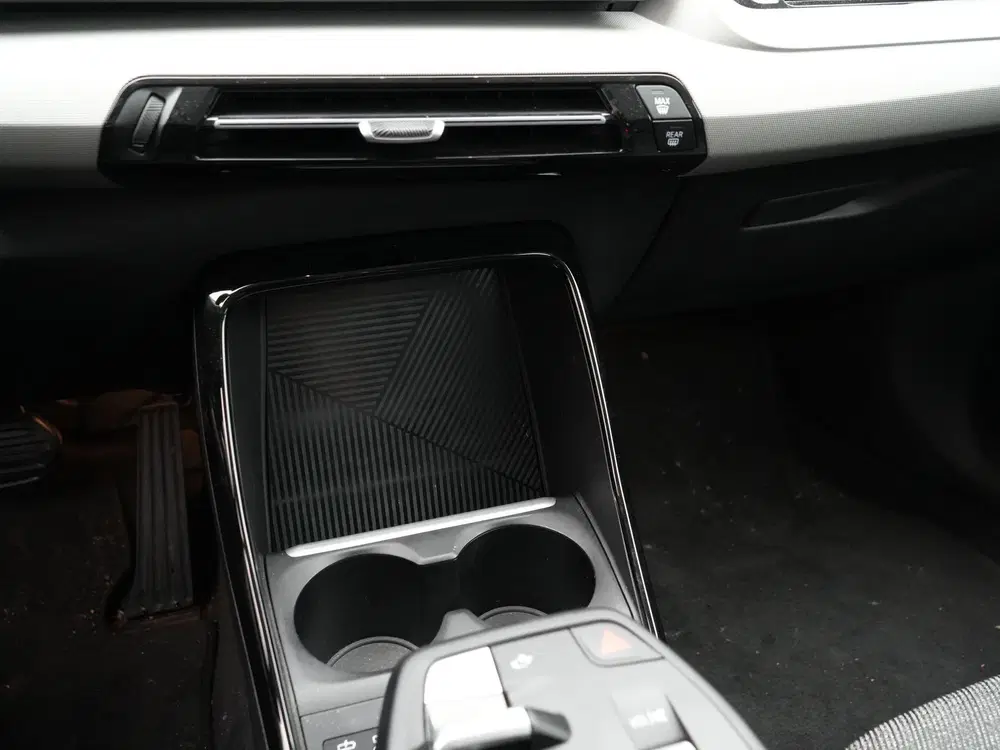 BMW iX1 eDrive20 67 kWh SoH 100% (bj 2025 uit 2025, foto 13
