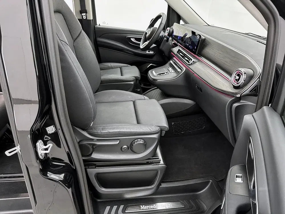 Mercedes-Benz EQV 300 L2 90kWh Avantgarde Airmatic-luchtveri uit 2024, foto 15