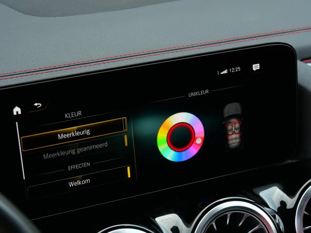 Mercedes-Benz EQA 67kWh AMG uit 2022, foto 10