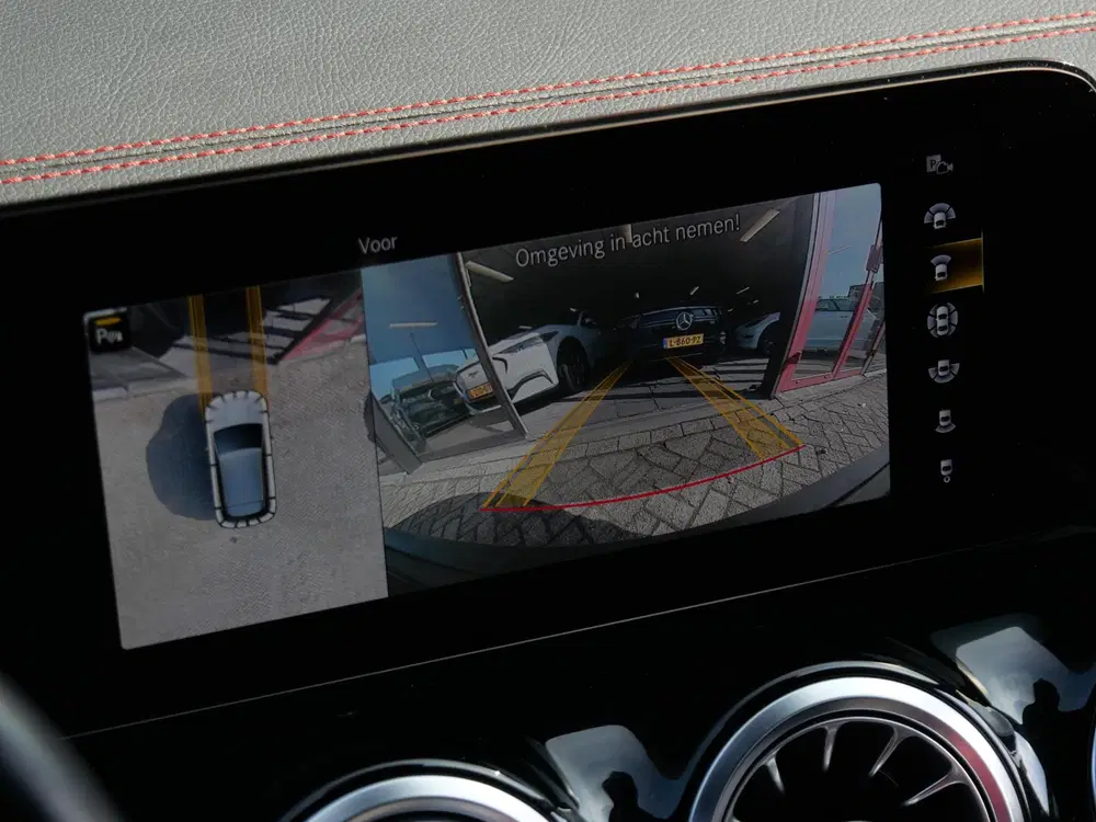 Mercedes-Benz EQA 67kWh AMG uit 2022, foto 12