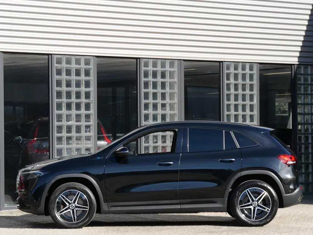 Mercedes-Benz EQA 67kWh AMG uit 2022, foto 3