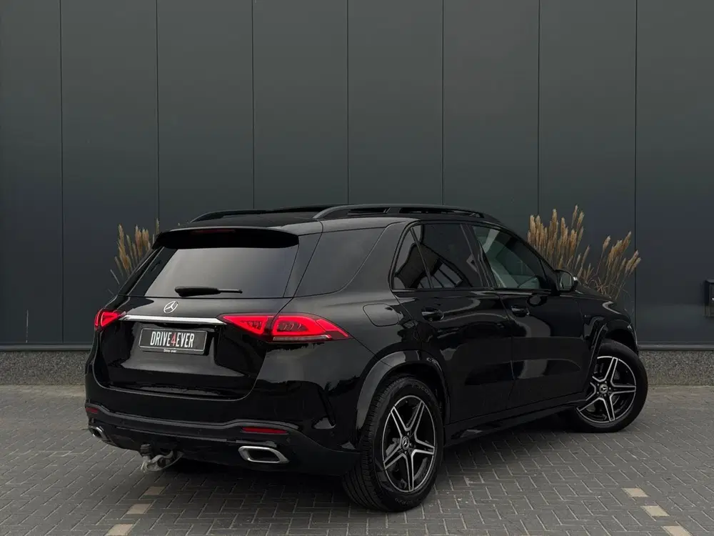 Mercedes-Benz GLE 350 e 4MATIC AMG Night pack PANO uit 2021, foto 3