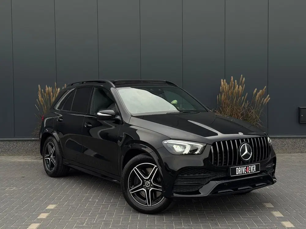 Mercedes-Benz GLE 350 e 4MATIC AMG Night pack PANO uit 2021, foto 4