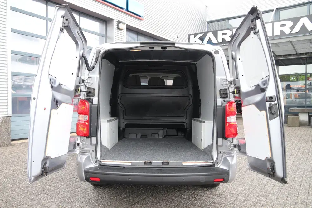 Opel Vivaro 2.0 CDTI uit 2019, foto 3