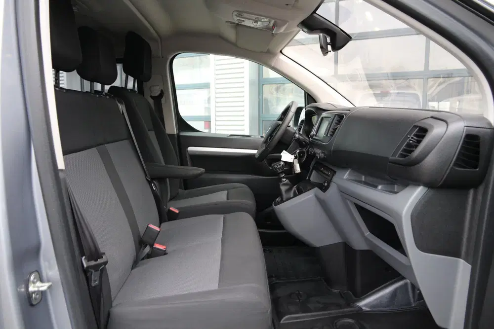 Opel Vivaro 2.0 CDTI uit 2019, foto 8