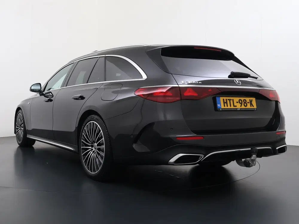 Mercedes-Benz E-Klasse 300 e Sport Edition uit 2025, foto 5