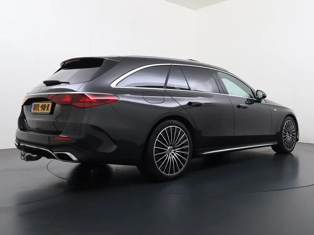 Mercedes-Benz E-Klasse 300 e Sport Edition uit 2025, foto 9
