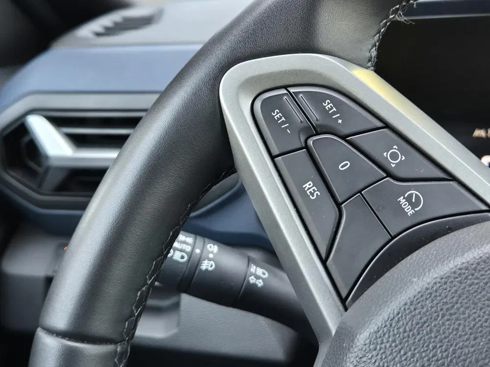 Dacia Duster 1.6 Hybrid 140 Journey Camera uit 2025, foto 11