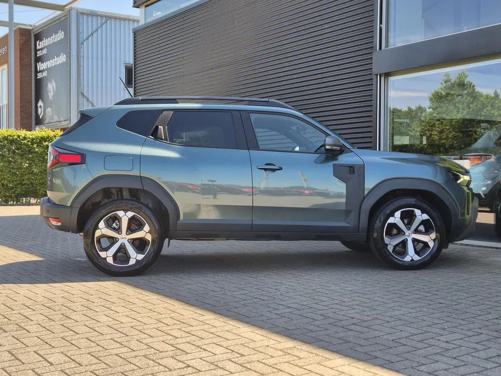 Dacia Duster 1.6 Hybrid 140 Journey Camera uit 2025, foto 6