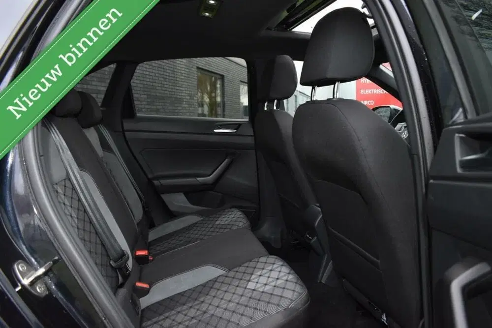 Volkswagen Taigo Turbo R-Line PANODAK uit 2023, foto 9