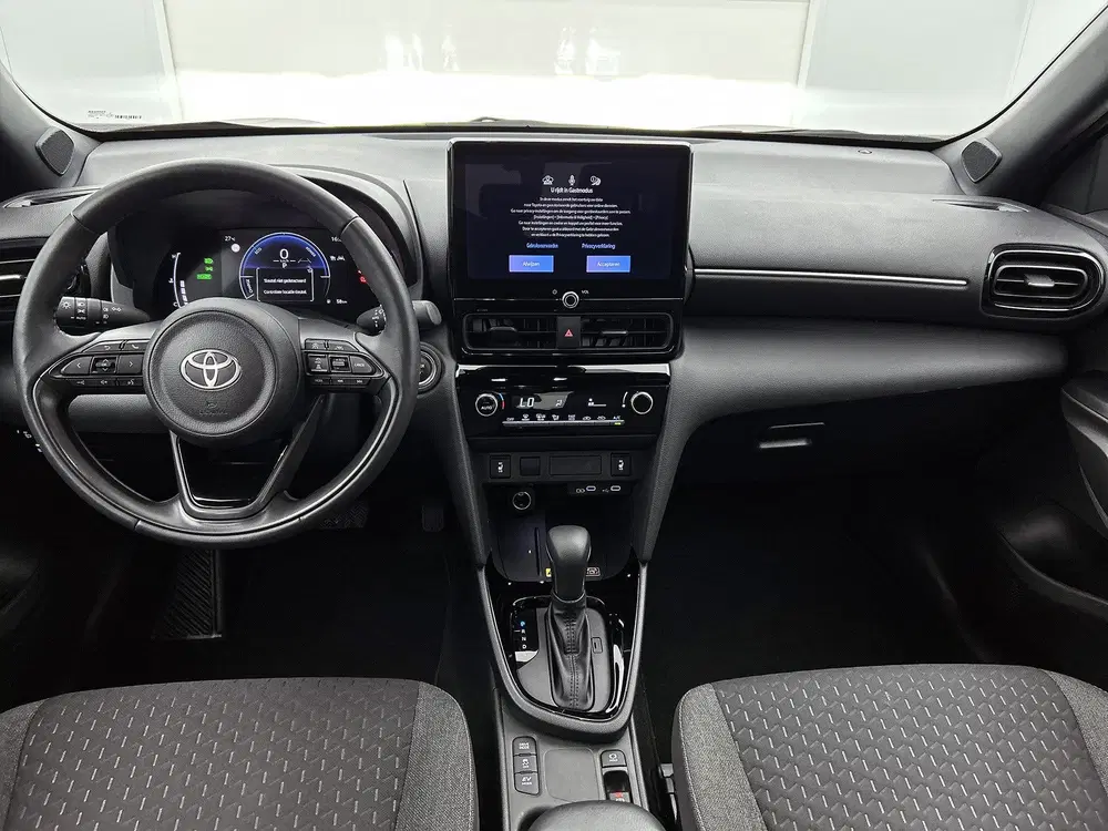 Toyota Yaris Cross 1.5 Hybrid 115 Dynamic Comfort Pack uit 2025, foto 4
