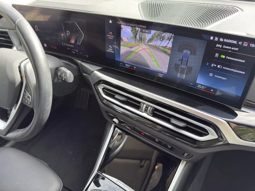 BMW 3-serie 3 Serie Touring 320e uit 2023, foto 13