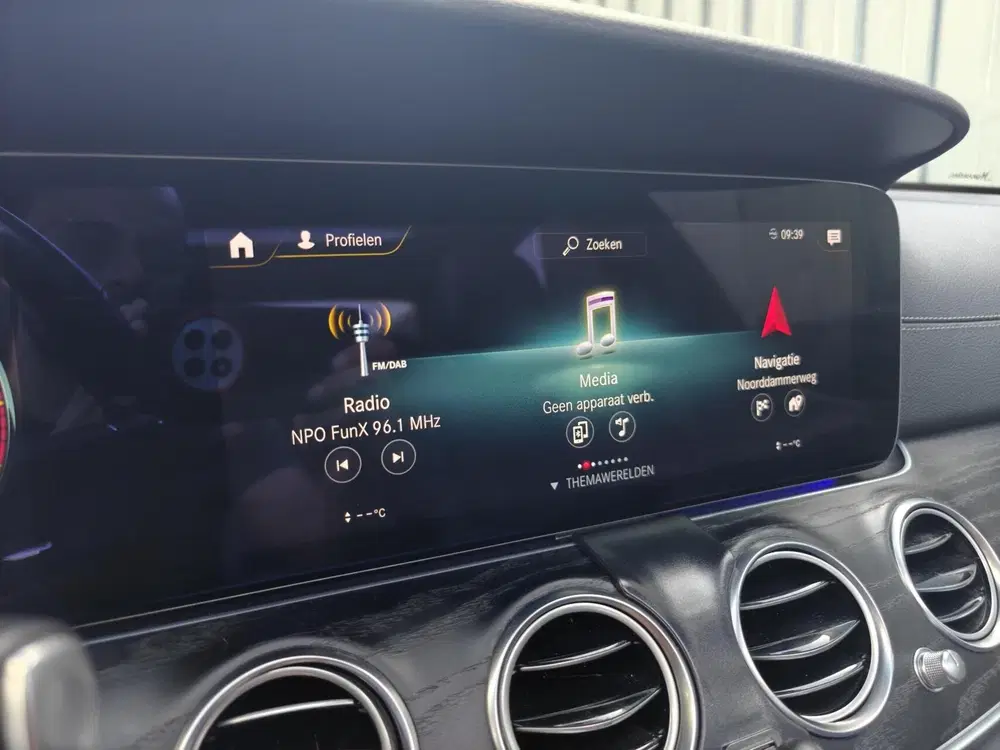 Mercedes-Benz E-Klasse Mercedes E-klasse 220 d AMG Line uit 2021, foto 14