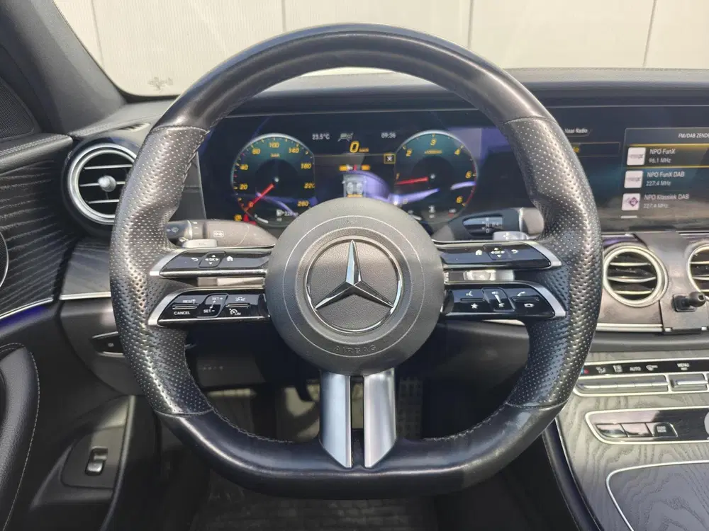 Mercedes-Benz E-Klasse Mercedes E-klasse 220 d AMG Line uit 2021, foto 9