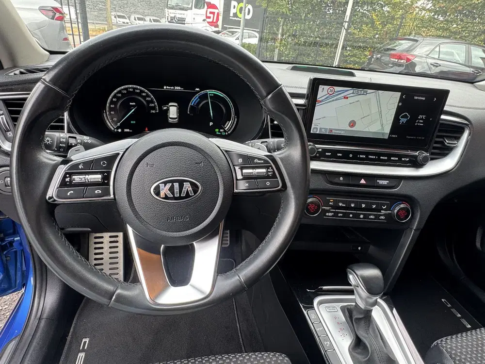 Kia Ceed 1.6 GDI PHEV DynamicPlusLine uit 2021, foto 13
