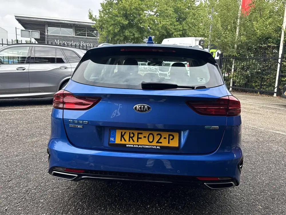 Kia Ceed 1.6 GDI PHEV DynamicPlusLine uit 2021, foto 6