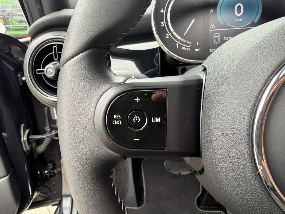 Mini Cooper 1.5 Cooper Yours Pano uit 2023, foto 12