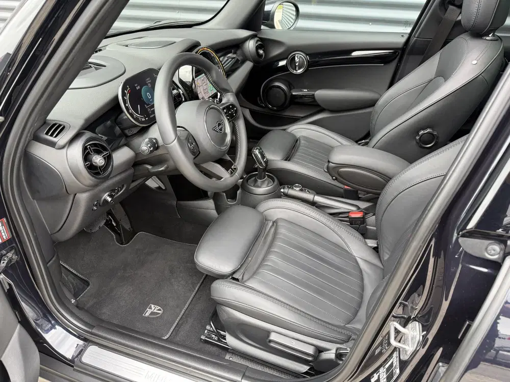 Mini Cooper 1.5 Cooper Yours Pano uit 2023, foto 7