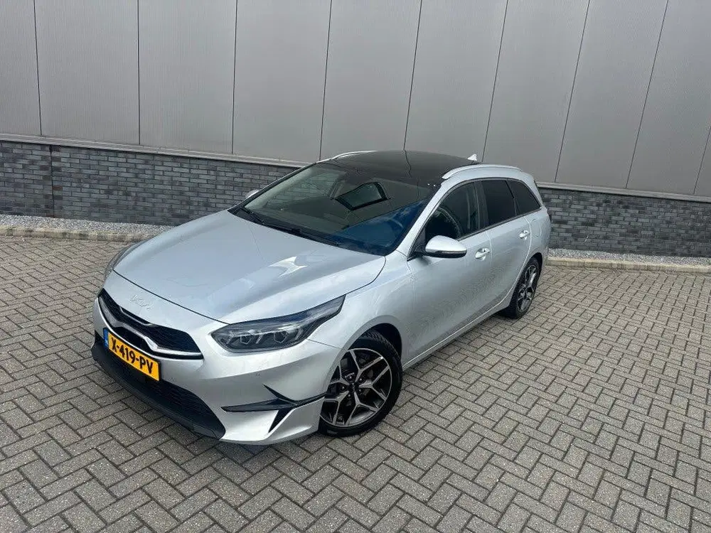 Kia Ceed 1.0 T-GDI ExecutiveLINE+Pano dak uit 2024, foto 2