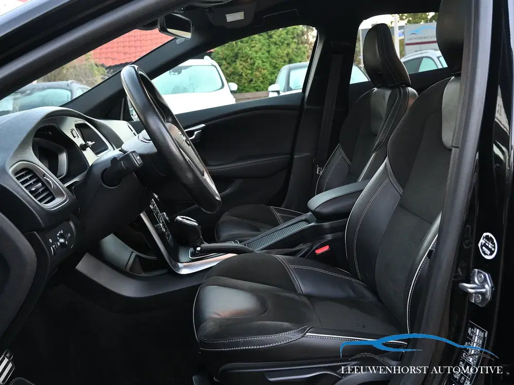 Volvo V40 1.5 T3 Polar+ Sport uit 2019, foto 10