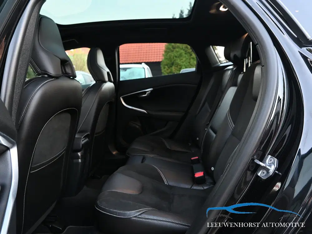 Volvo V40 1.5 T3 Polar+ Sport uit 2019, foto 11
