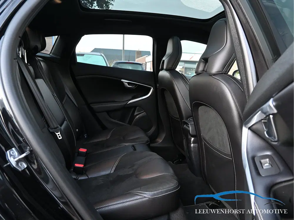 Volvo V40 1.5 T3 Polar+ Sport uit 2019, foto 13