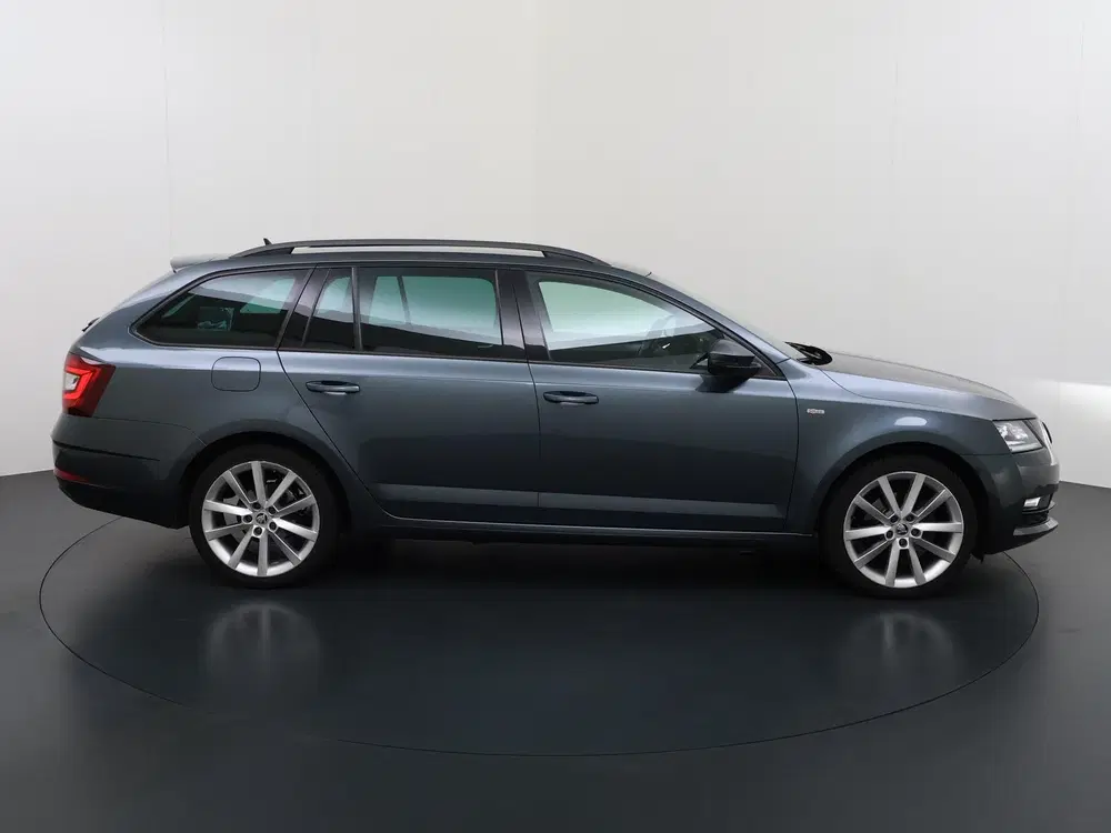 Skoda Octavia 2.0 TDI Greentech Style Business TAXI uit 2019, foto 5