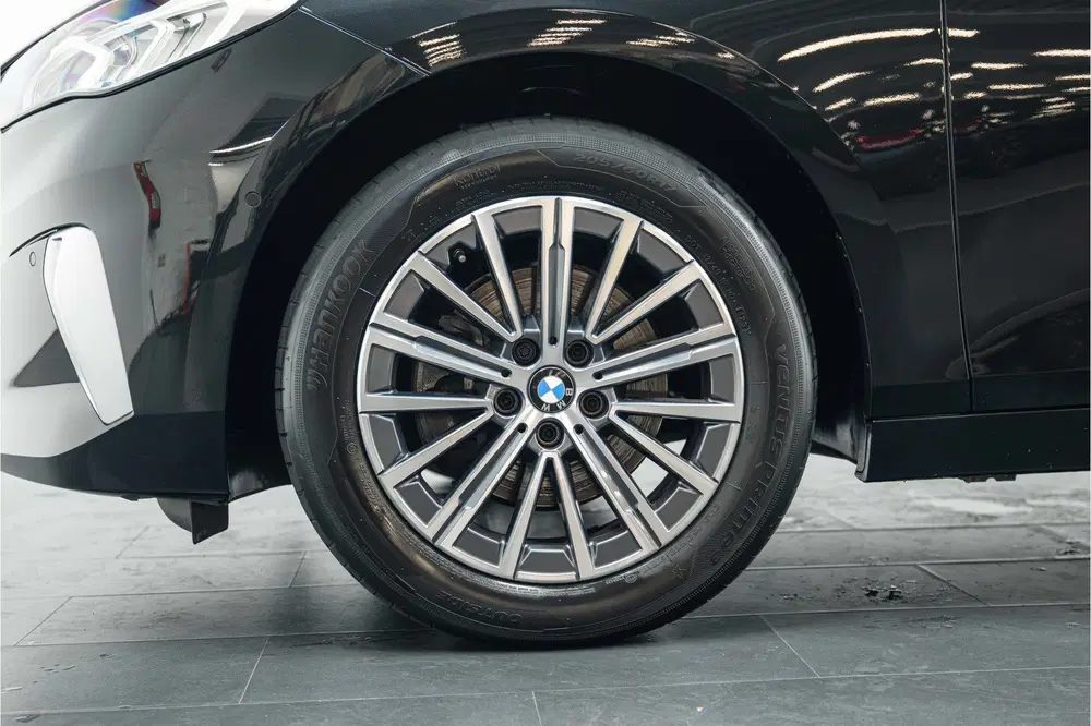 BMW 2-serie Active Tourer 218i Luxury Line Automaat uit 2023, foto 4