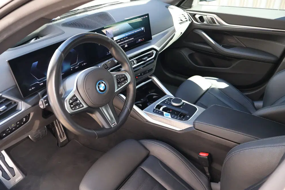 BMW i4 eDrive40 High Executive M Sport uit 2023, foto 15