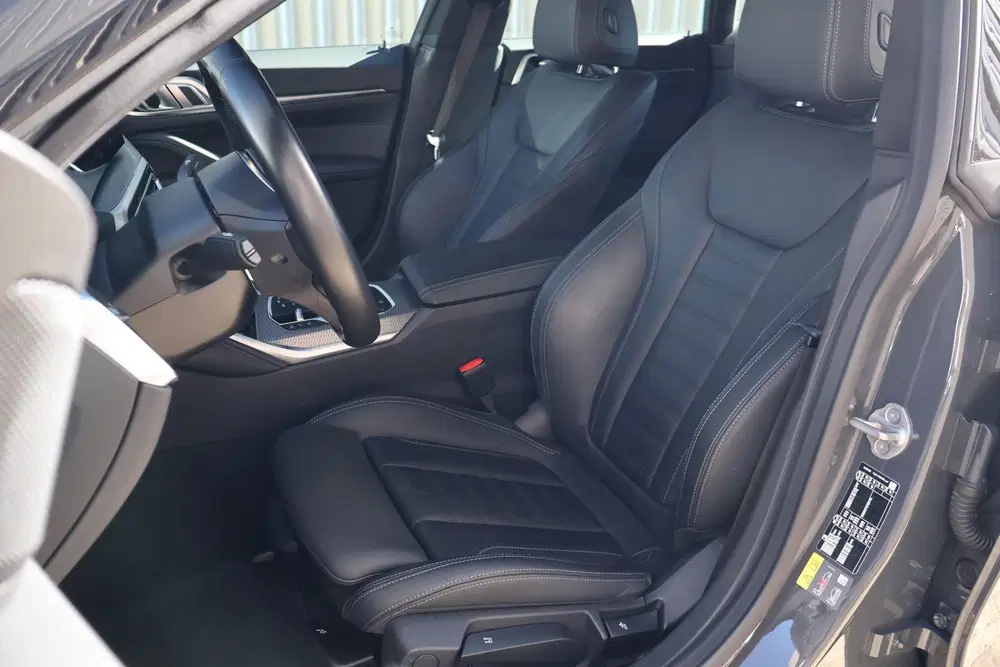 BMW i4 eDrive40 High Executive M Sport uit 2023, foto 4