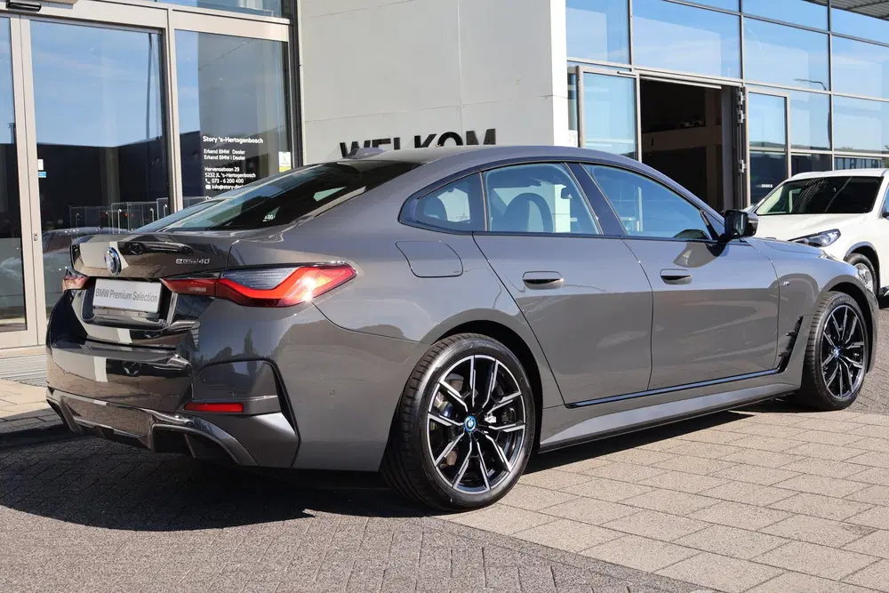 BMW i4 eDrive40 High Executive M Sport uit 2023, foto 8