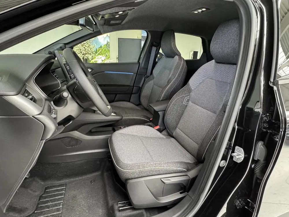 Renault Captur 1.8 E-Tech full hybrid 160 techno VOORRAAD uit 2026, foto 14