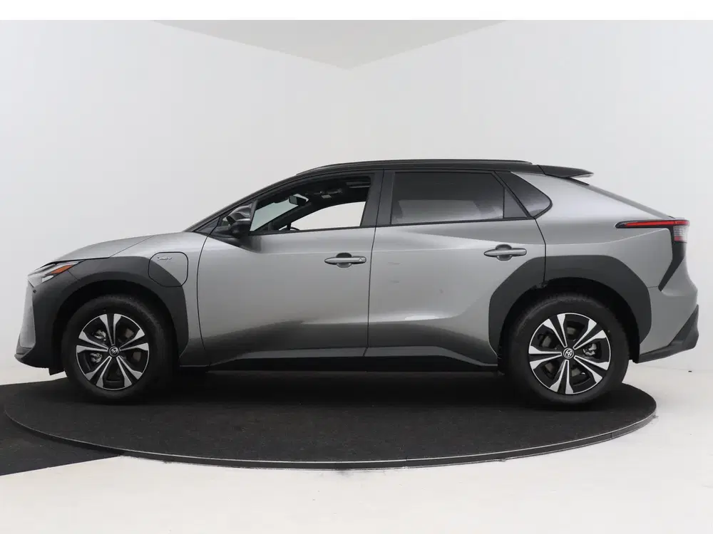 Toyota bZ4X Dynamic 71 kWh uit 2026, foto 3
