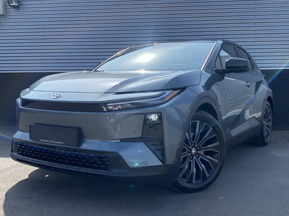 Toyota C-HR (WLTP) 507 km Executive AWD 77 uit 2026, foto 2