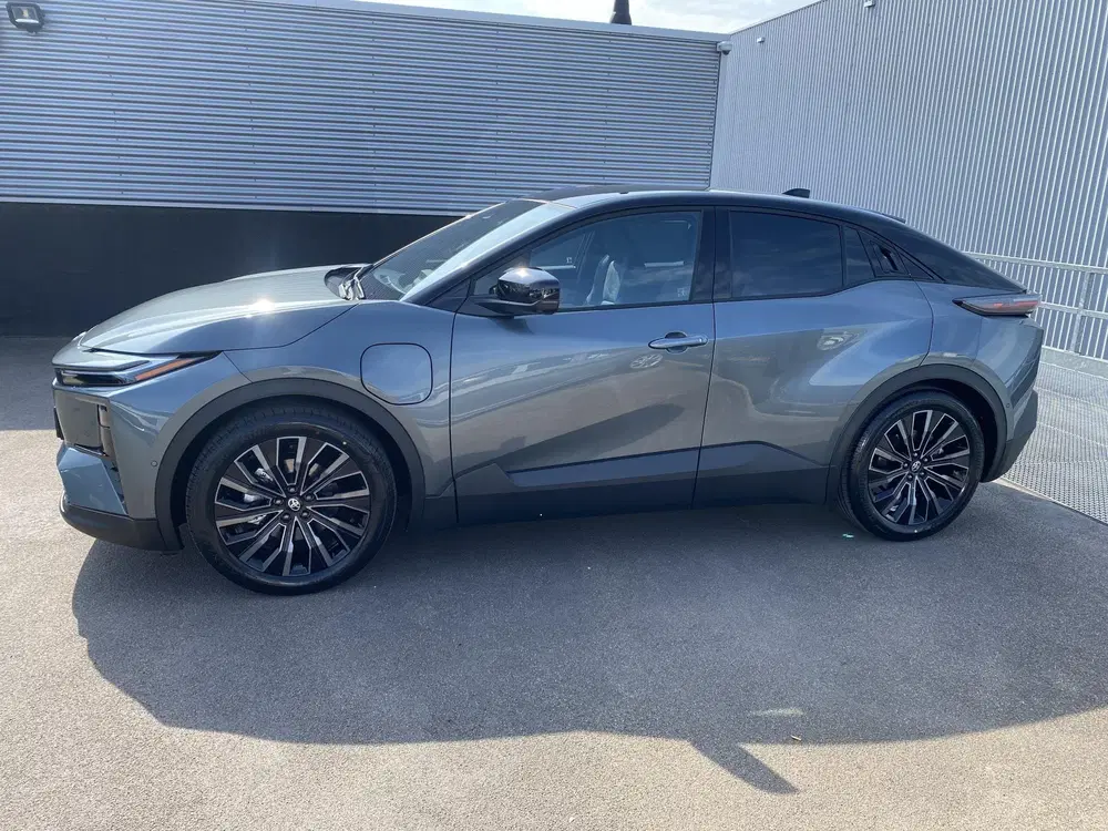 Toyota C-HR (WLTP) 507 km Executive AWD 77 uit 2026, foto 4