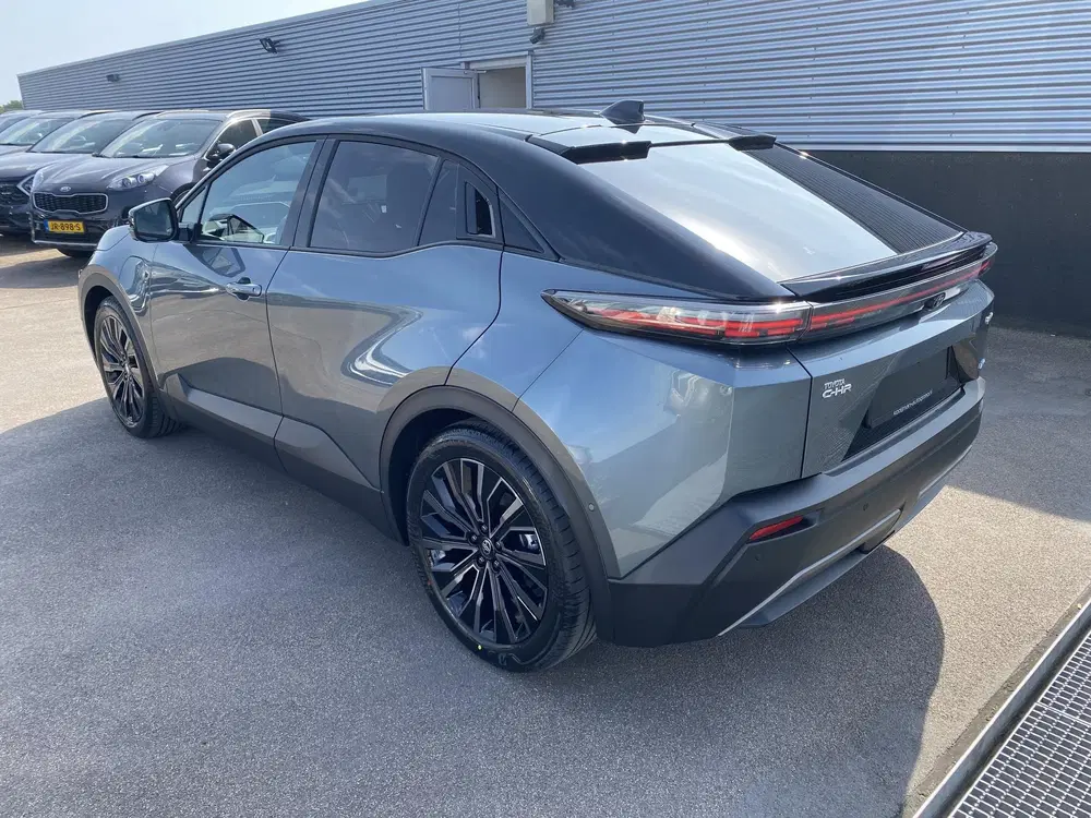 Toyota C-HR (WLTP) 507 km Executive AWD 77 uit 2026, foto 5