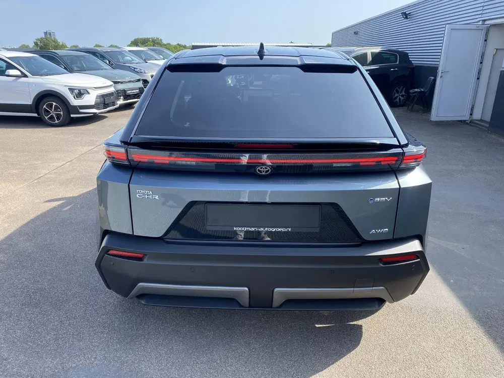 Toyota C-HR (WLTP) 507 km Executive AWD 77 uit 2026, foto 6
